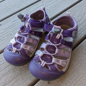 KEEN kids sandals size 11